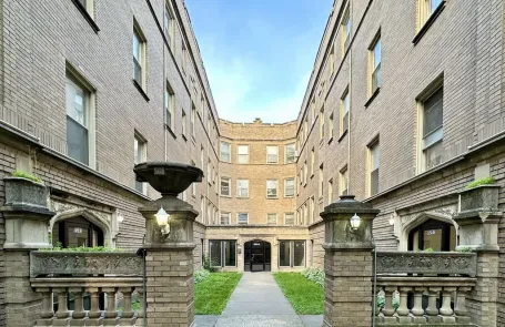 Studio Edgewater Apartment