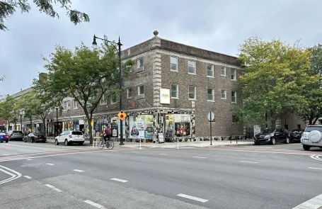 2 Bedroom Edgewater Apartment