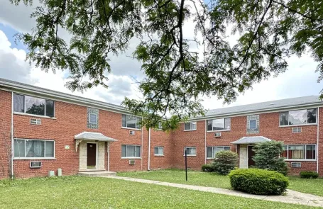 2 Bedroom Park Ridge Apartment