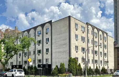 1 Bedroom Lakeview Condo
