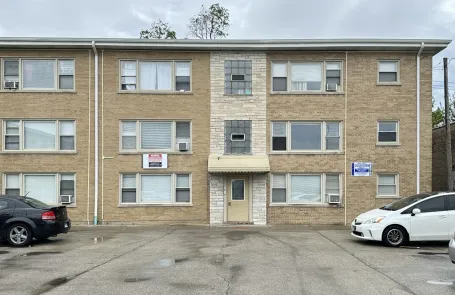 2 Bedroom Niles Apartment