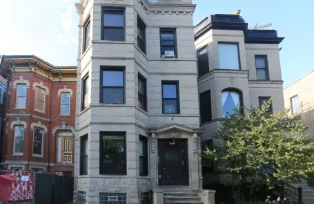 2 Bedroom Wicker Park Apartment