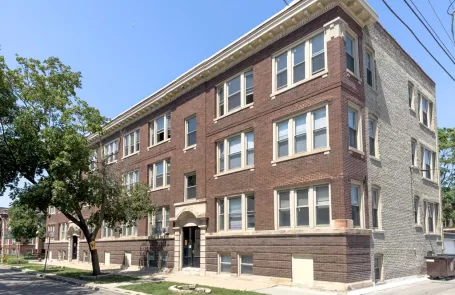 4 Bedroom Edgewater Apartment