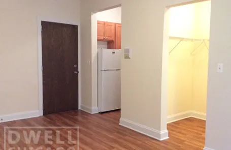 Studio Humboldt Park Apartment