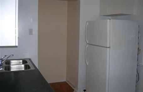 Studio Logan Square Apartment