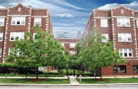 2 Bedroom Ravenswood Apartment