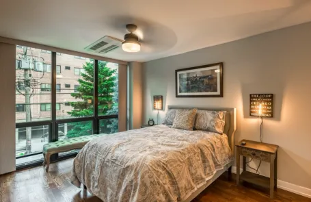 1 Bedroom Edgewater Apartment