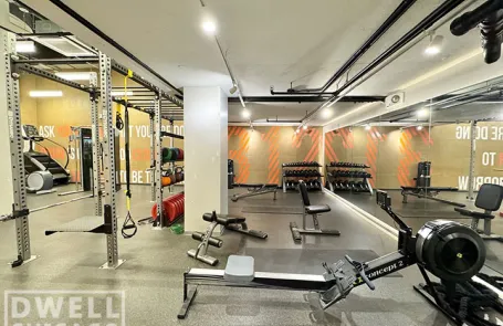 1 Bedroom Lincoln Park Apartment