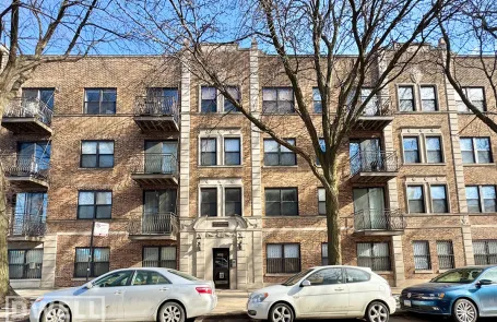 1 Bedroom Lincoln Square Apartment