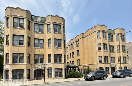 2 Bedroom Humboldt Park Apartment