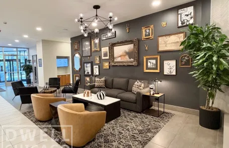 1 Bedroom Lincoln Park Apartment