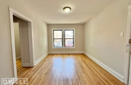 1 Bedroom Logan Square Apartment