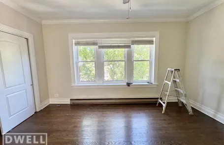 1 Bedroom Lakeview Apartment