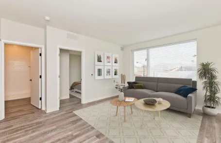 Studio Edgewater Apartment