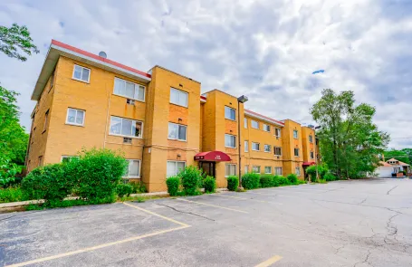 1 Bedroom West Ridge Apartment
