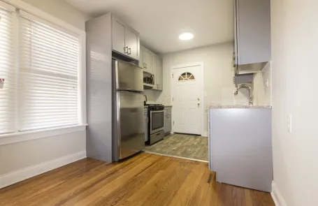 1 Bedroom Hermosa Apartment