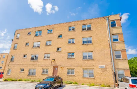 2 Bedroom Skokie Apartment