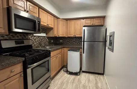 1 Bedroom Morton Grove Apartment