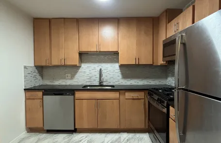 2 Bedroom Morton Grove Apartment