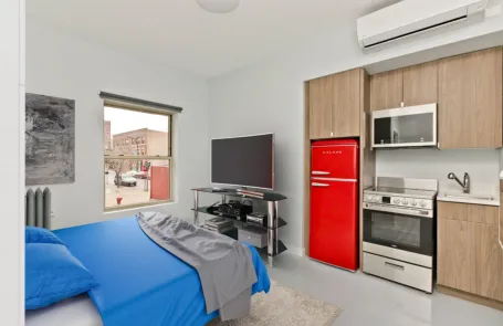 Studio Sheridan Park Apartment