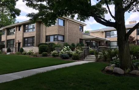 2 Bedroom Highland Park Apartment
