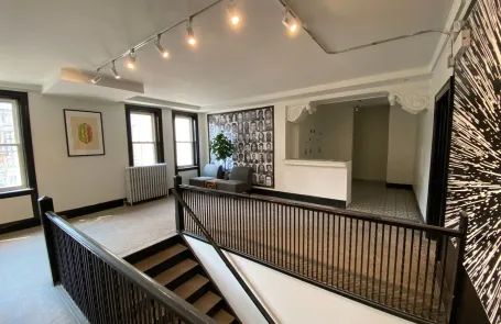 Studio Irving Park Apartment