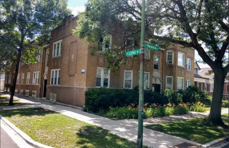 1 Bedroom Portage Park Apartment