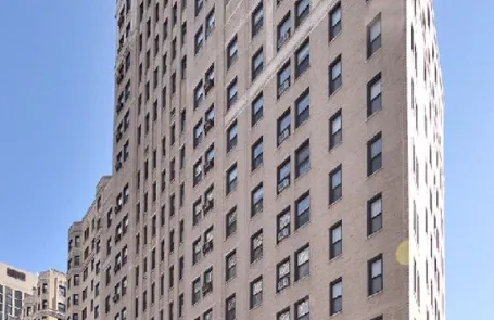 1 Bedroom Lincoln Park Apartment
