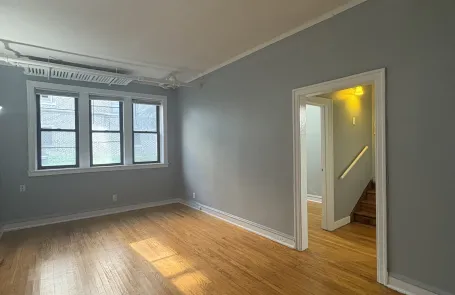 1 Bedroom Rogers Park Apartment