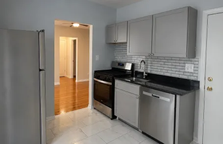 Studio Edgewater Apartment