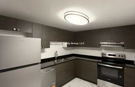 2 Bedroom Palatine Apartment
