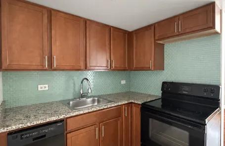 1 Bedroom Niles Apartment