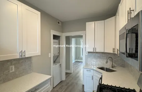 2 Bedroom Rogers Park Apartment