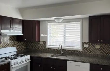 2 Bedroom Park Ridge Apartment