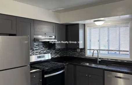 2 Bedroom Park Ridge Apartment