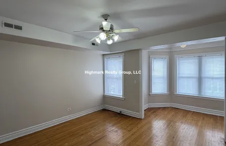 1 Bedroom Rogers Park Apartment