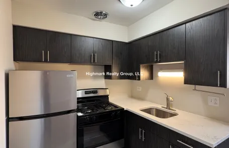 Studio Edgewater Apartment
