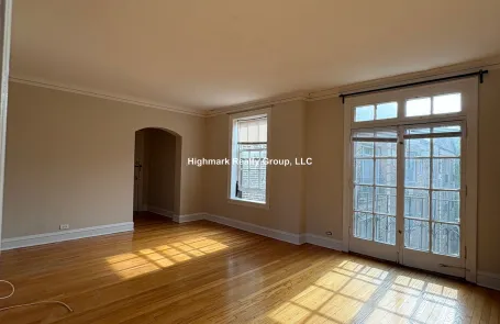 Studio Evanston Apartment