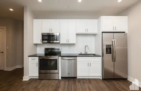 1 Bedroom Uptown Apartment