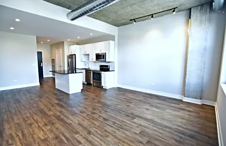 1 Bedroom Uptown Apartment