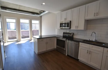 1 Bedroom Uptown Apartment