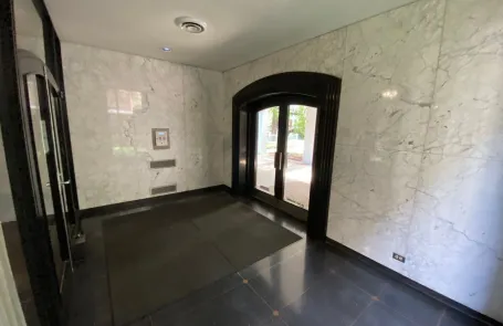 2 Bedroom Evanston Apartment