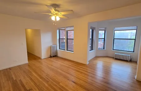 1 Bedroom Rogers Park Apartment