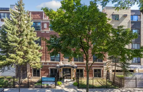 Studio Edgewater Apartment