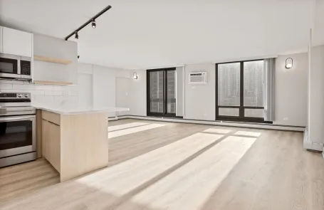 3 Bedroom Edgewater Apartment
