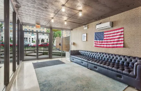 2 Bedroom Edgewater Apartment