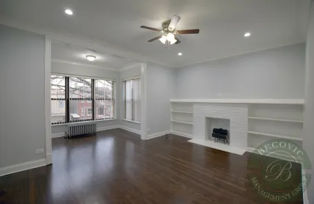 3 Bedroom Albany Park Apartment