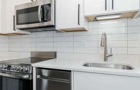 2 Bedroom Rogers Park Apartment