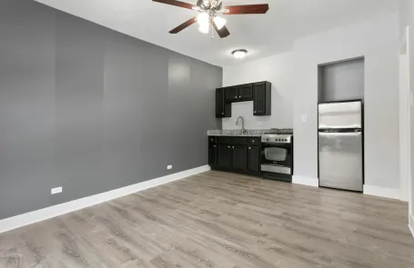Studio Sheridan Park Apartment
