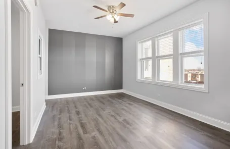 1 Bedroom Rogers Park Apartment